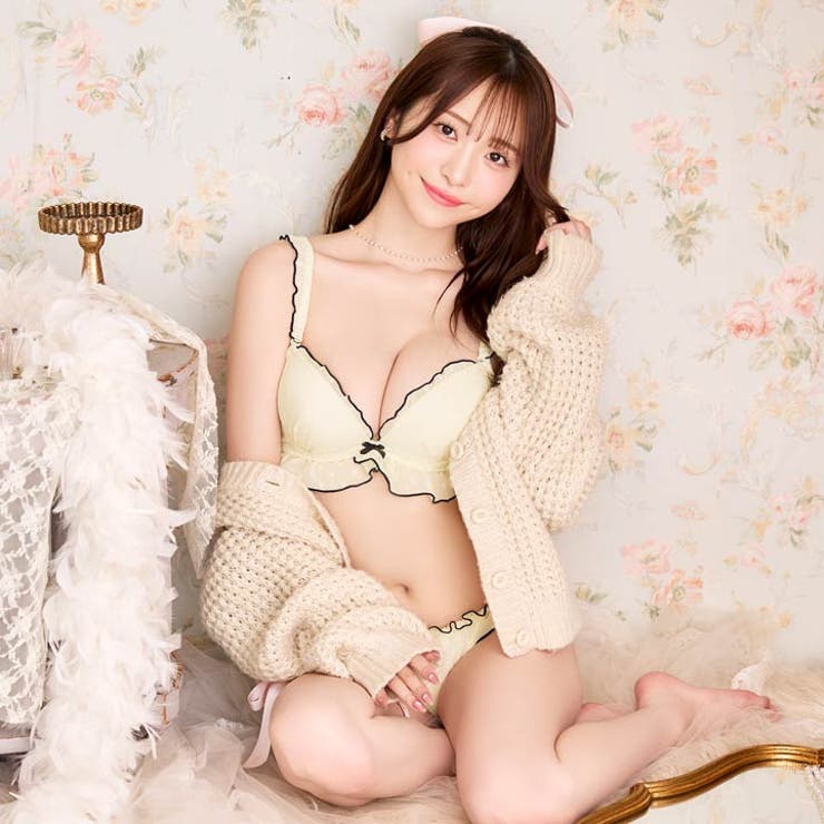 ガーリーパイピングフリルブラジャー&Tバックショーツ [かとゆり着用] | Dazzy | 詳細画像4 