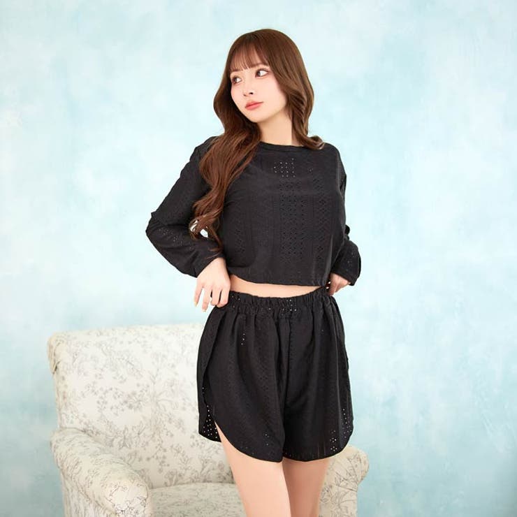 ワンカラーケーブルメッシュクロップド丈スウェットトップス&ショートパンツルームウ… | Dazzy | 詳細画像2 