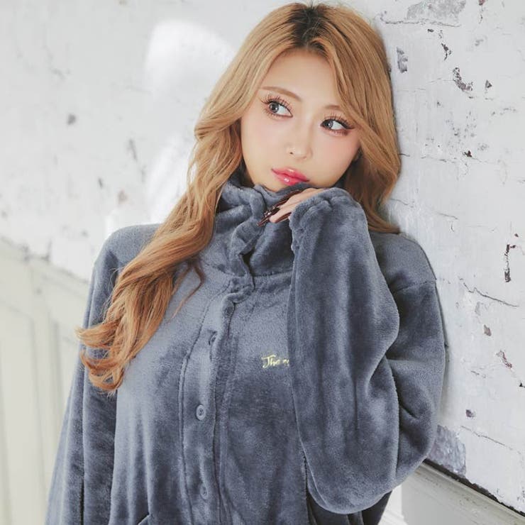 モコモコハイネックロゴトップス&パンツルームウェア | Dazzy | 詳細画像5 