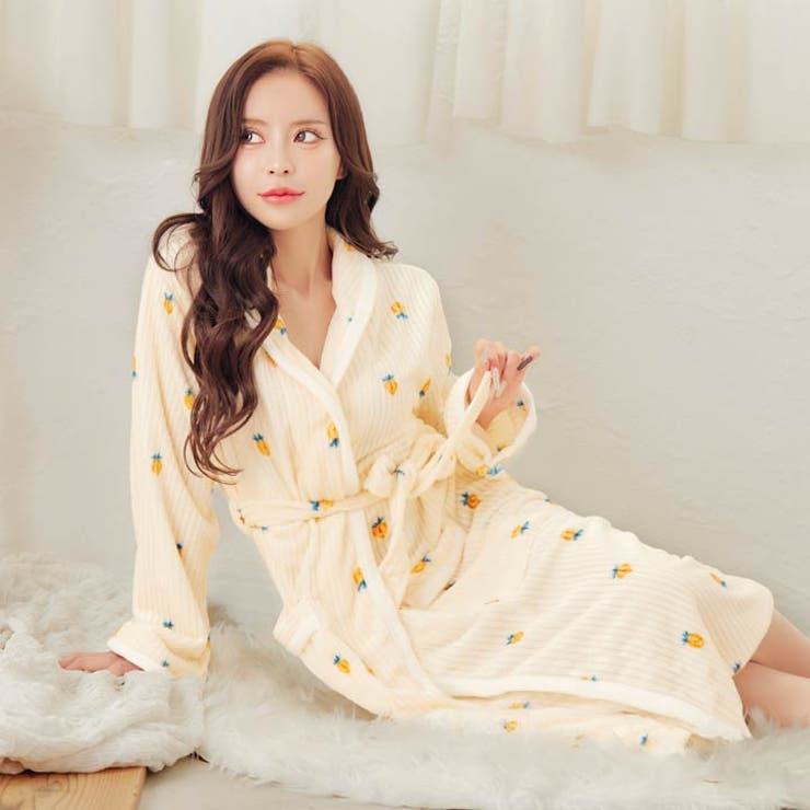 モコモコ花柄ルームウェア | Dazzy | 詳細画像2 