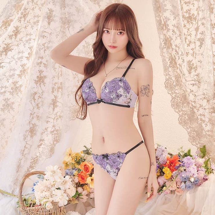 グラマラスローズブルームブラジャー&Tバックショーツ | Dazzy | 詳細画像3 