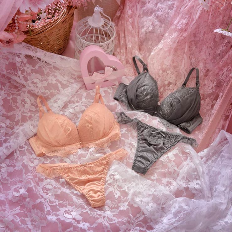 【三上悠亜着用】【EFサイズ】メロウリボンチュールブラジャー&Tバックショーツ | Dazzy | 詳細画像9 
