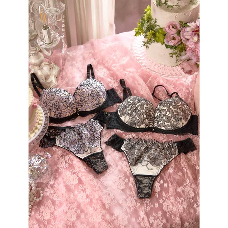 【三上悠亜着用】シャイニーブルームレースブラジャー&バック透けTバックショーツ | Dazzy | 詳細画像10 
