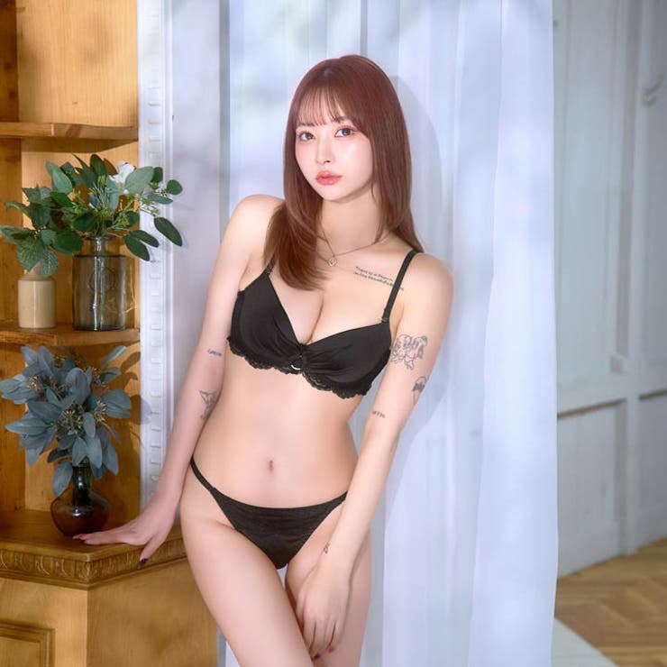 モノトーンシアーレースブラジャー&バック透けフルバックショーツ | Dazzy | 詳細画像4 