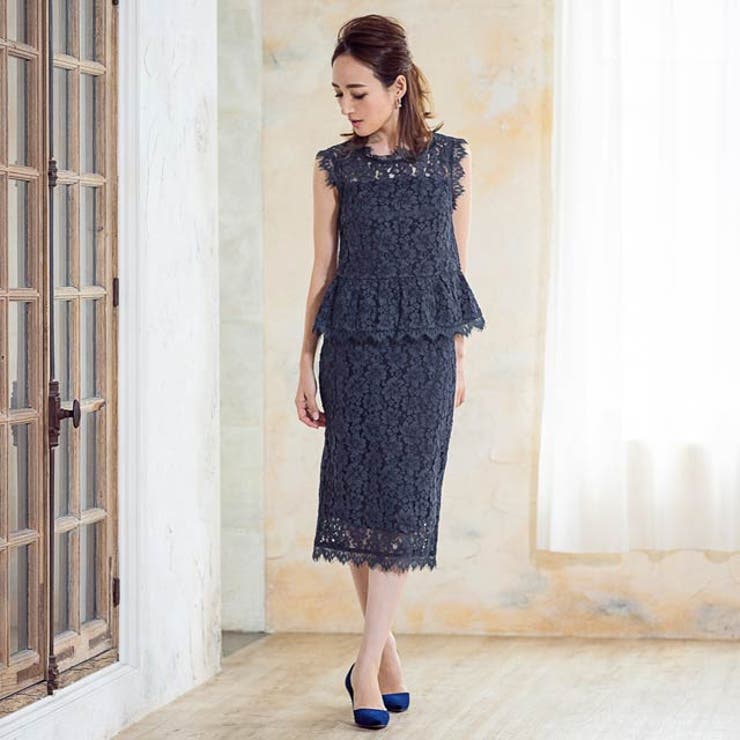 東原亜希　ショルダーパッドドレス　デニム　FORME サイズ1 美品】FORME ショルダーパットドレス 25SS デニム サイズ1 東原