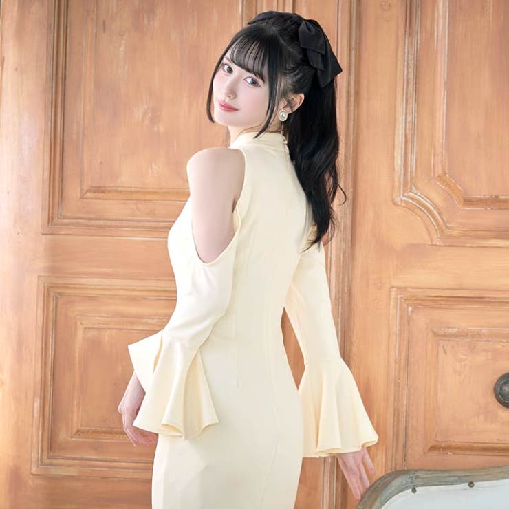 Andy/アンディ】肩あき ホルターネック セクシー 袖あり
