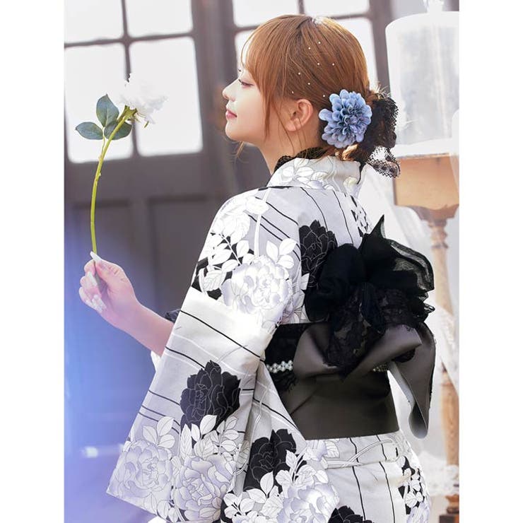 グラデーション縦縞×薔薇柄浴衣[品番：DY000032128]｜Dazzy