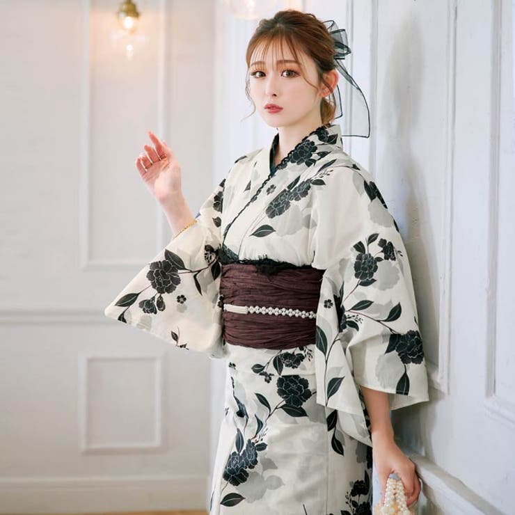 dazzy store 浴衣 帯 モノトーン牡丹柄浴衣[品番：DY000032662]｜Dazzy（デイジー）の