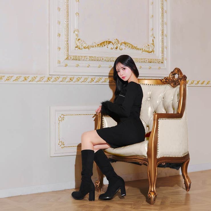 SEXY谷間カット×煌めくビジューフェザースリーブリブニットワンピース[カジュア… | Dazzy | 詳細画像15 