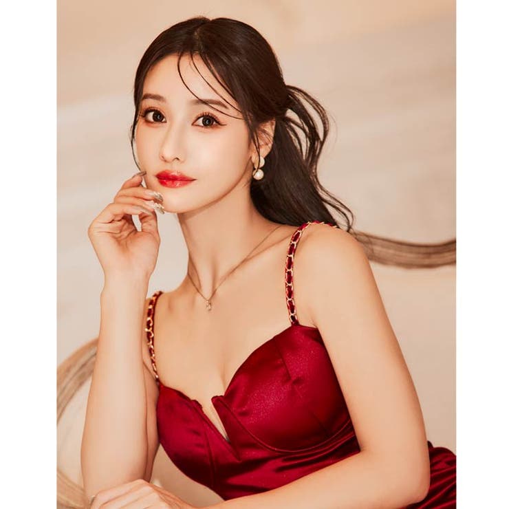 谷間に目線を釘付けするバスト魅せライン×肩チェーンタイトミニ丈キャバドレス[SM… | Dazzy | 詳細画像11 