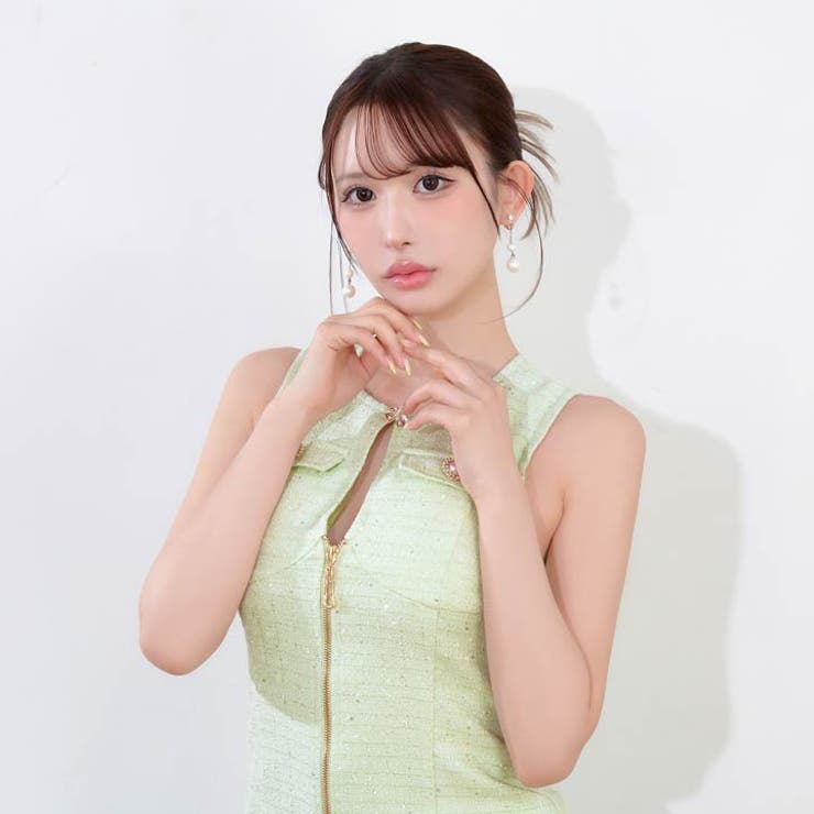 チラっと見える谷間が色っぽい♪スパンコールツイードフロントジッププリーツAライン… | Dazzy | 詳細画像7 