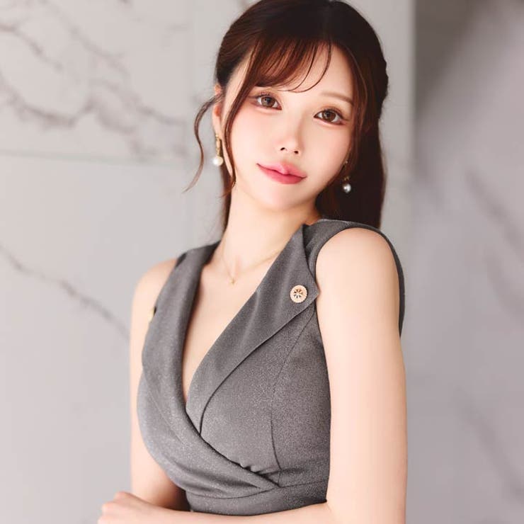 人気No 1のグレー×輝くラメで上品魅せ♪深めVネックが色っぽいプリーツAライン… | Dazzy | 詳細画像7 