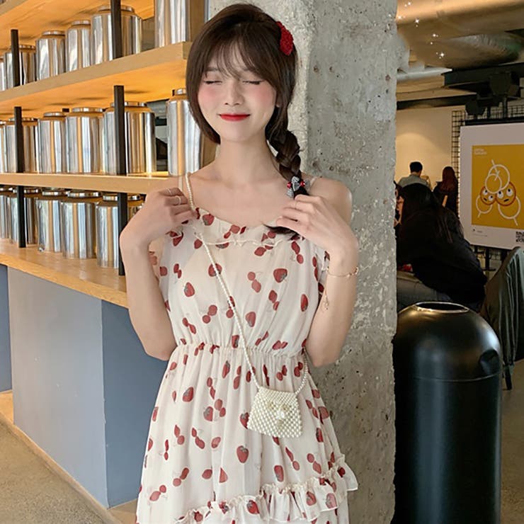 HeartEいちご柄ワンピース ☆トレンドファッション♪イチゴ柄ワンピース☆春夏新作 韓国