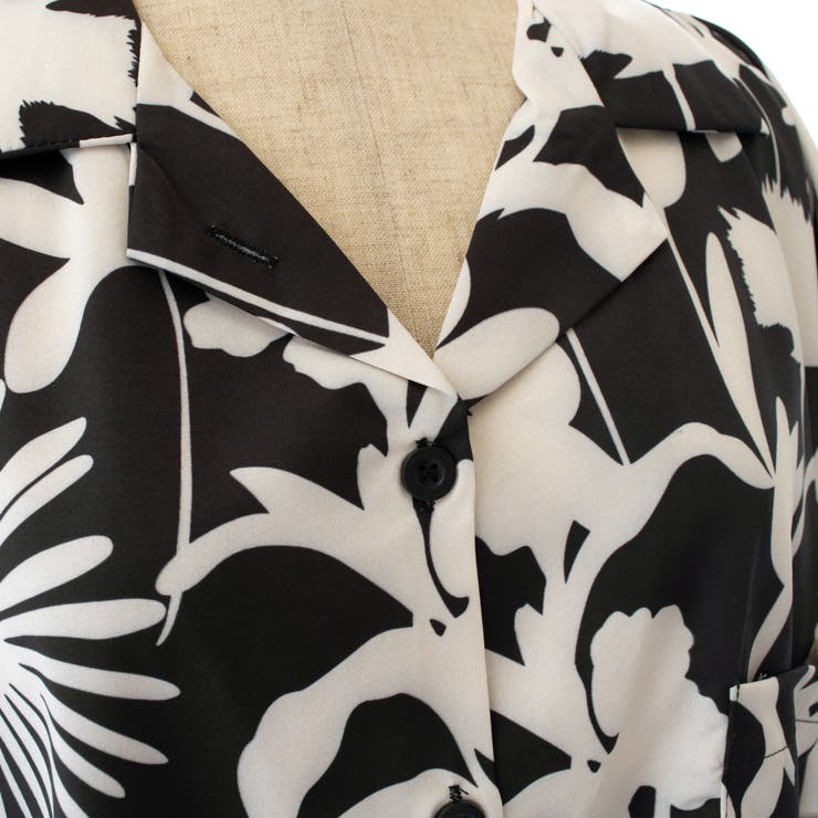 超エレガント❗️ド派手❗️花柄デザイン 長袖シャツ 黒地　薔薇 lll270-9.jpg