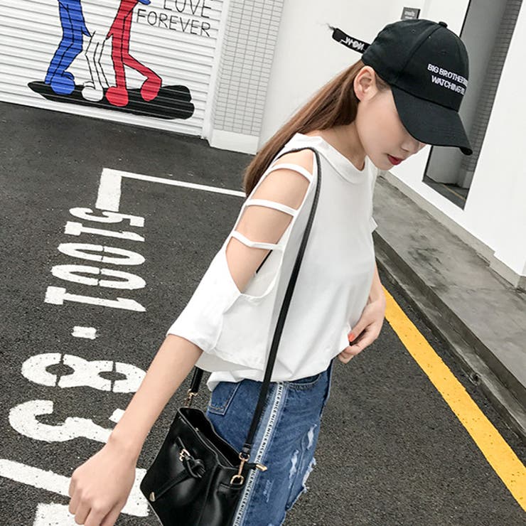 セクシーな肌魅せがポイントのオーバーシルエット肩あきカットソートップス 原宿系 品番 Dctw Decorative デコラティブ のレディースファッション通販 Shoplist ショップリスト セクシーな肌魅せがポイントのオーバーシルエット肩あきカットソートップス 原宿系 品番 Dctw Decorative デコラティブ のレディースファッション通販 Shoplist ショップリスト