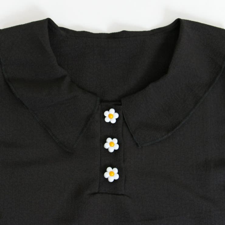 フラワーボタン ブラウス 半袖[品番：DCTW0003626]｜Decorative