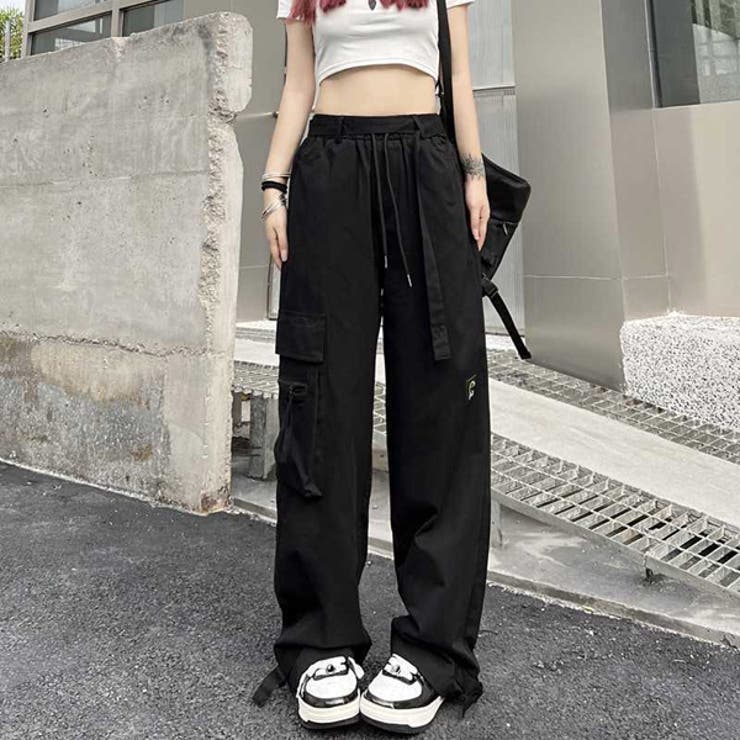 カーゴパンツ ワイドパンツ ストラップ付き[品番：DCTW0003907