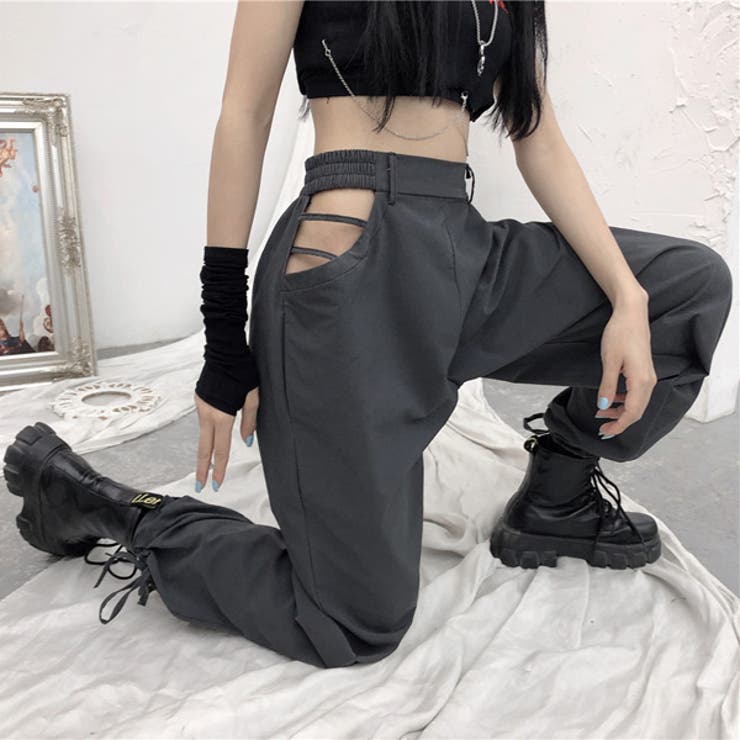■専用■美品 CLANE 2,8万 バックオープン ハイウエストパンツ ブラック セール】【CLANE/クラネ】H/W BACK SLIT CARGO PANTS/ハイ