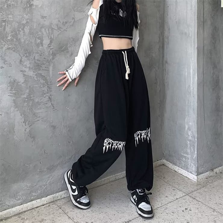 KMRii / レザーパイピングクロップドスウェットパンツ KMRii / レザーパイピングクロップドスウェットパンツ KMRii
