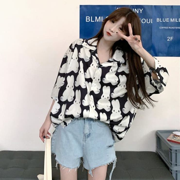 FILA ウサギ柄 Tシャツ ショートパンツ セット M FILA ウサギ柄 Tシャツ ショートパンツ セット M FILA ウサギ柄 T