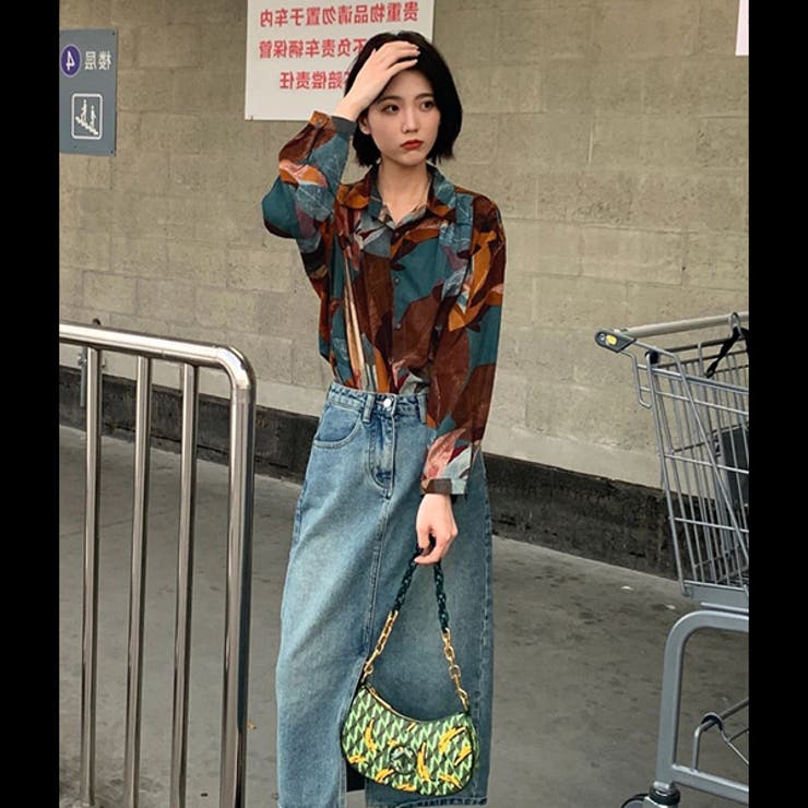 レトロ調マルチカラー総柄デザイン テロテロレーヨンシャツ3Lゆったりサイズ レトロ調マルチカラー総柄デザイン テロテロレーヨンシャツ3L