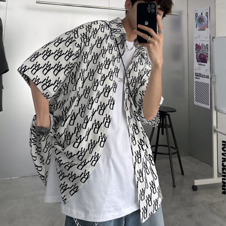 柄シャツ ロゴ柄 総柄