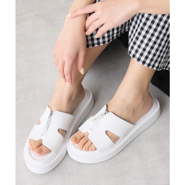ホワイト | 【25年春夏新作】軽量厚底 フロントジップ スライドサンダル | DEMETER