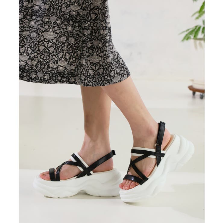 ブラック/ホワイト | 【24年春夏新作】軽量厚底 ボリュームソール 細ストラップ | DEMETER