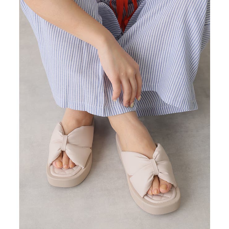 【25年春夏新作】厚底 スクエアトゥ リボンデザイン パテッドサンダル | DEMETER | 詳細画像13 