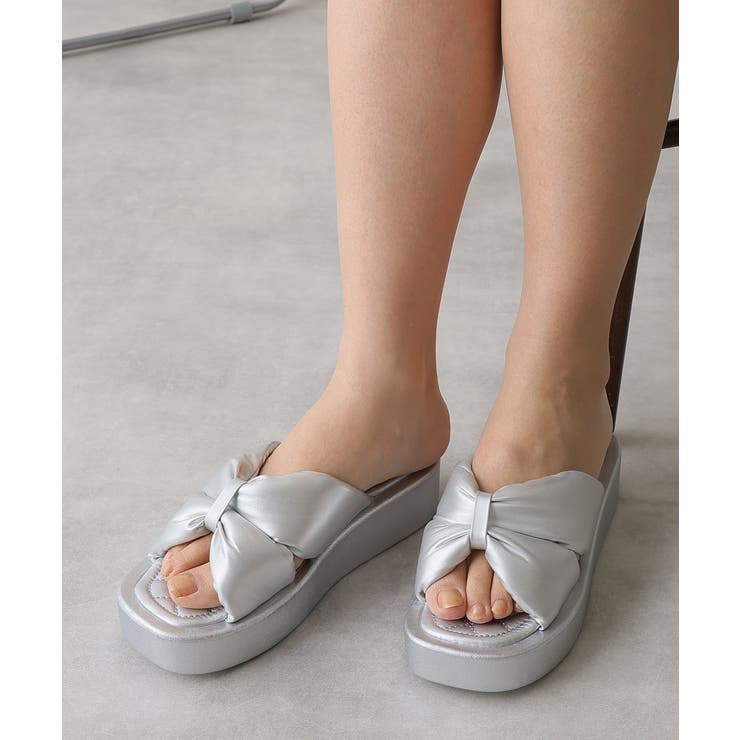 【25年春夏新作】厚底 スクエアトゥ リボンデザイン パテッドサンダル | DEMETER | 詳細画像28 