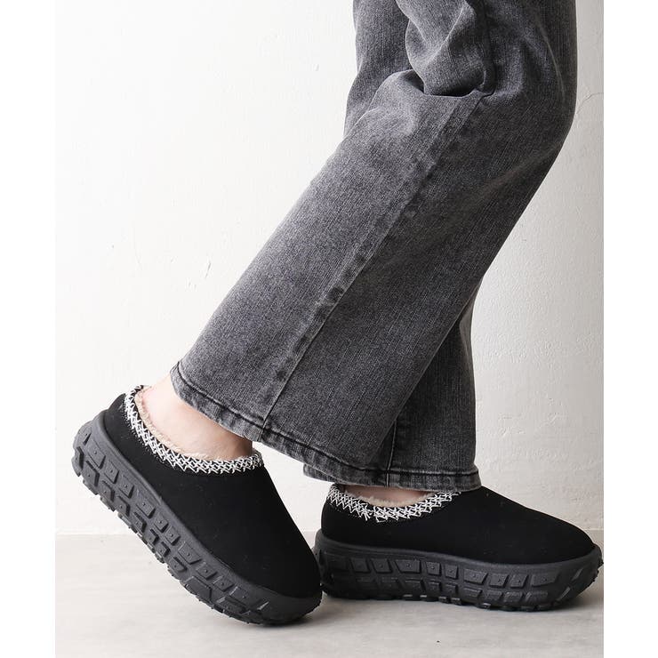 ブラック | 【25年秋冬新作】厚底 凹凸ソール ボリュームファー ムートンシューズ | DEMETER