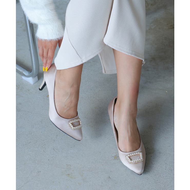 ベージュサテン | 8 0cm ポインテッドトゥ | DEMETER