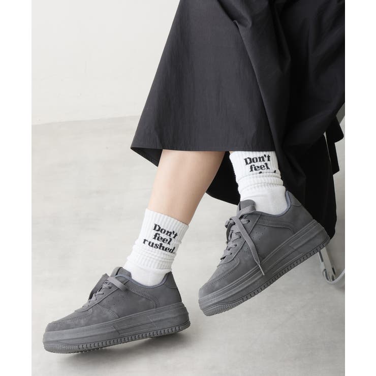 グレー | 【25年春夏再販】軽量 厚底ソール ベーシック コートスニーカー | DEMETER