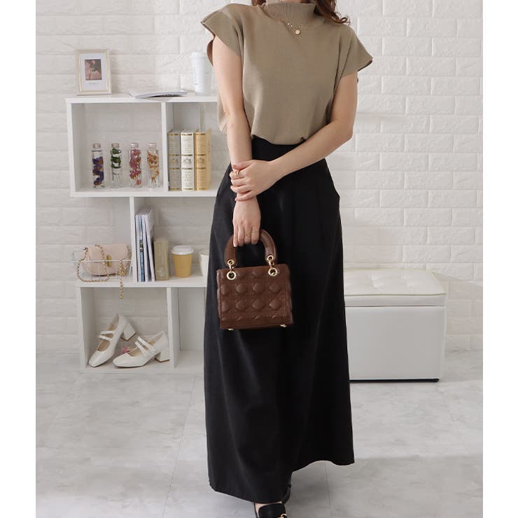LOUIS VUITTON オフショルダー ハイネック ニット トップス ピンク LOUIS VUITTON オフショルダー ハイネック ニット トップス