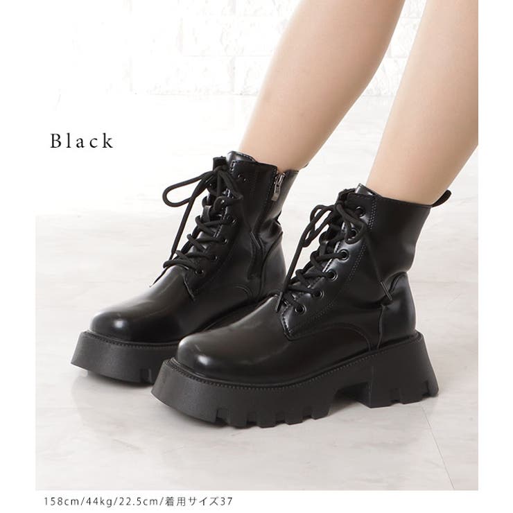 エナメル調レースアップボリュームショートブーツ 女性 レディース
