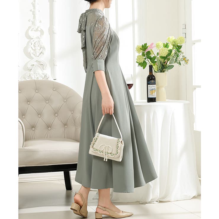 LINE_ALBUM_240530_19_400x.jpg?