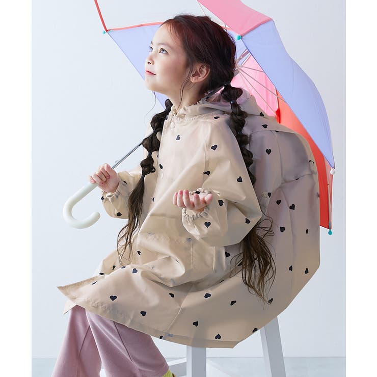 ハート-アイボリー | ランドセル対応 袖丈を調整できる 総柄＆バイカラーレインコート(リフレクター付き… | devirock