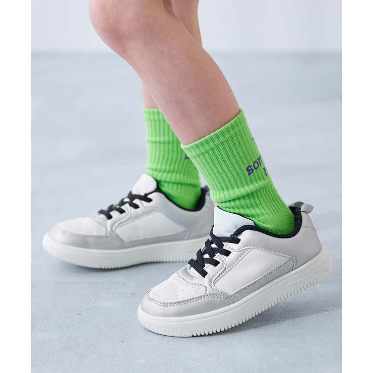 004-シルバー | 撥水 とにかく軽い コートスニーカー | devirock