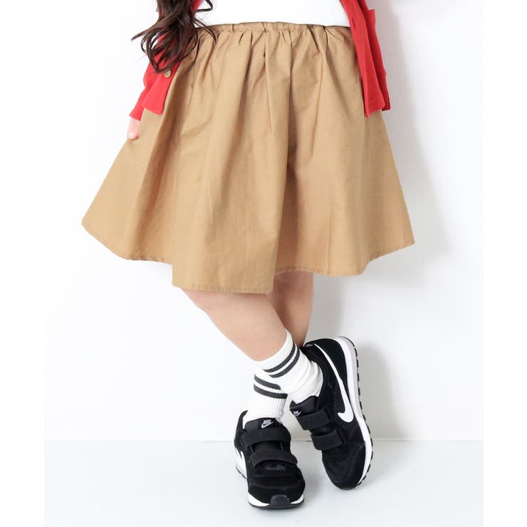 ベージュ