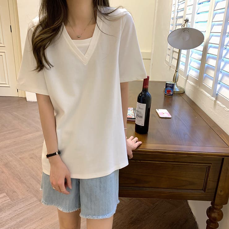Vネック重ね着デザインtシャツ 品番 Douw Doula Doula ドゥーラドゥーラ のレディースファッション通販 Shoplist ショップリスト