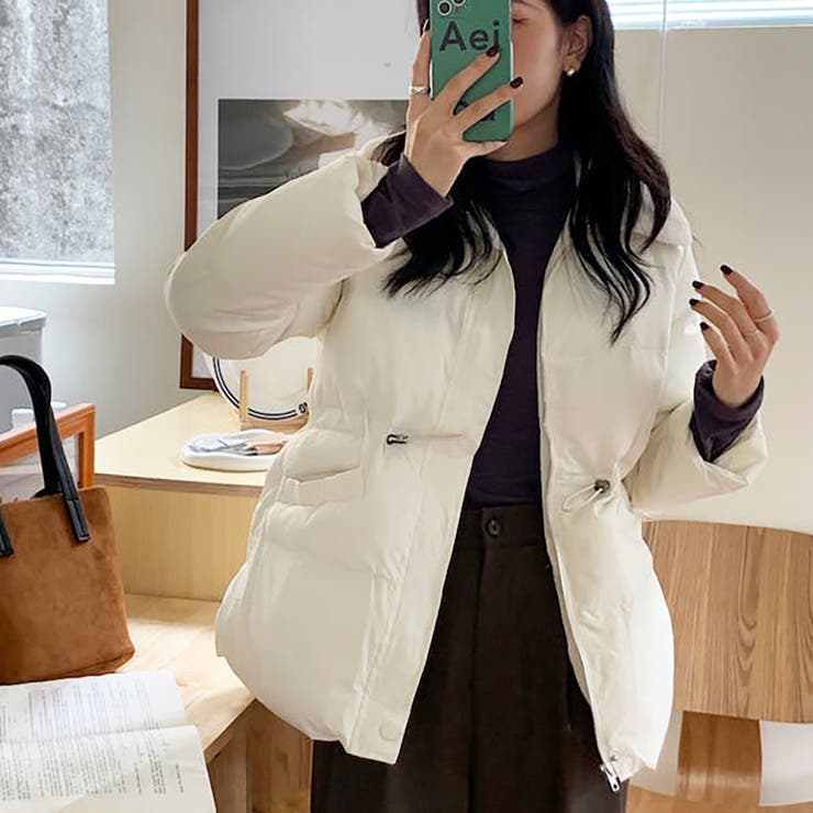 【即発送可能】ホワイト ダウンジャケット風 ニット アウター 韓国 ホワイト ダウンジャケット風 ニット アウター 韓国