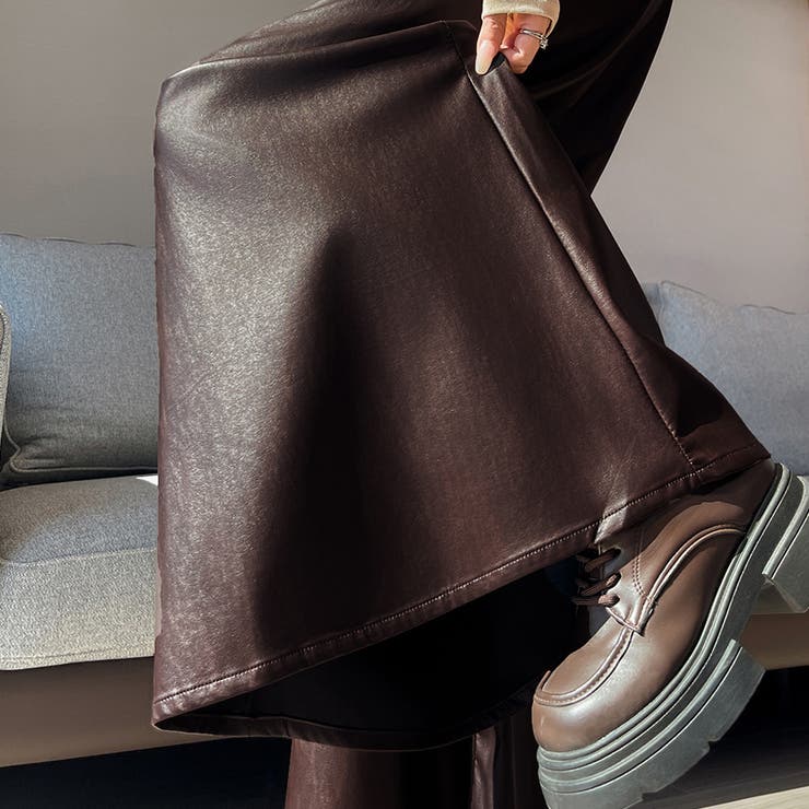 フェイクレザーワイドパンツ | Doux Belle  | 詳細画像4 