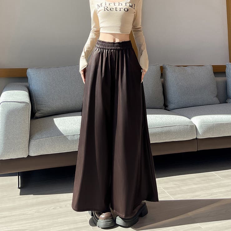 チョコ | フェイクレザーワイドパンツ | Doux Belle 