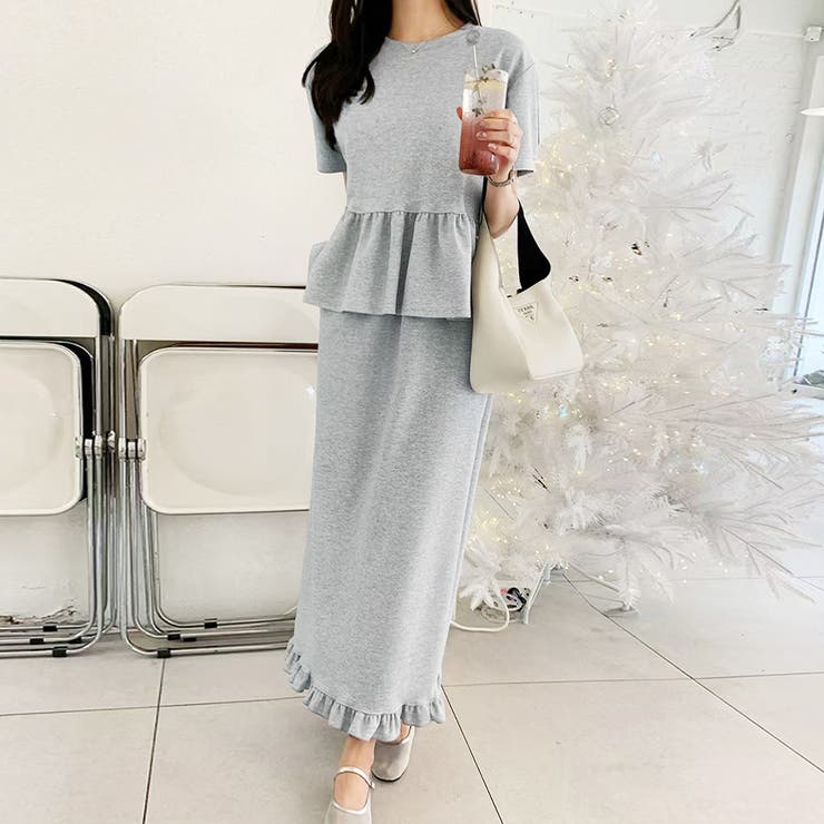 グレー | タイトスカート&ペプラム風トップス セットアップ | Doux Belle 