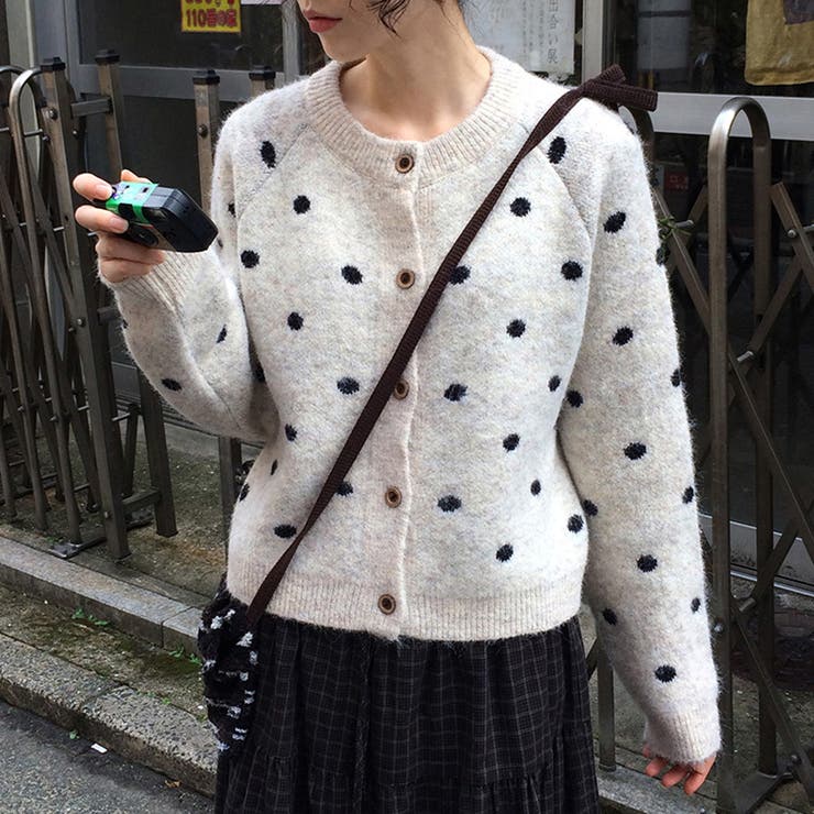 ベージュ | ドットデザインニットカーディガン | Doux Belle 