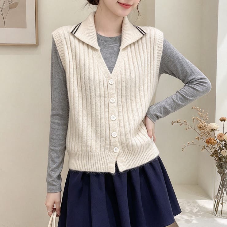 ベージュ | 襟ラインチルデン風ニットベスト レディース トップス | Doux Belle 