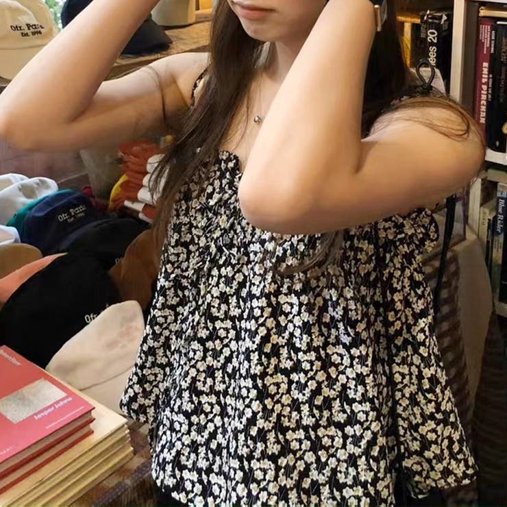 小花柄シャーリングキャミソール レディース トップス | Doux Belle  | 詳細画像2 