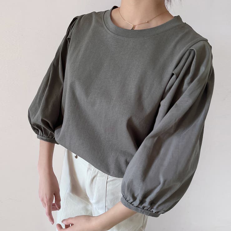 グレー | コットン素材シンプルボリュームスリーブカットソー | Doux Belle 