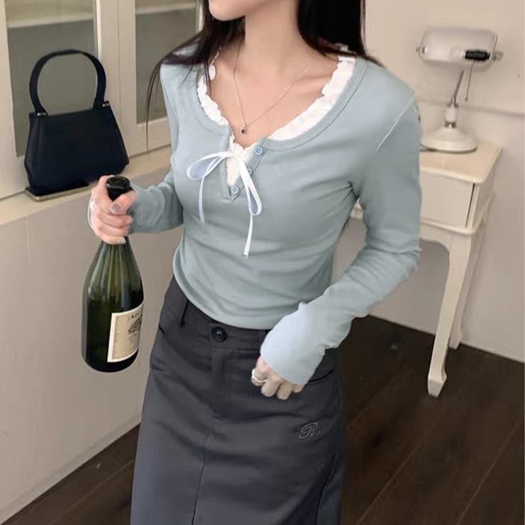フリルネックレイヤード風長袖トップス レディース トップス | Doux Belle  | 詳細画像1 