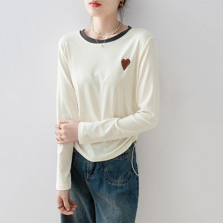ハートワッペン付きサイドギャザー長袖Tシャツ レディース トップス | Doux Belle  | 詳細画像2 